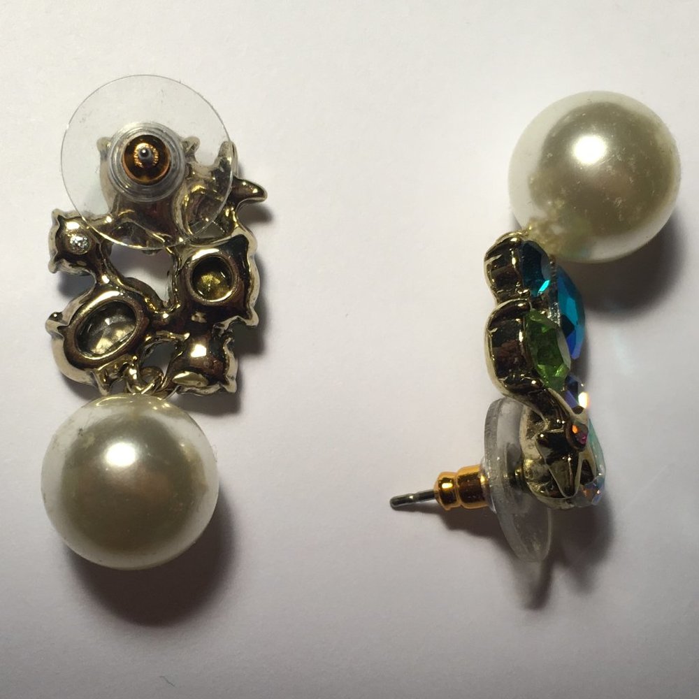 Pearl & Crystal Earrings - Picture 4 of 4